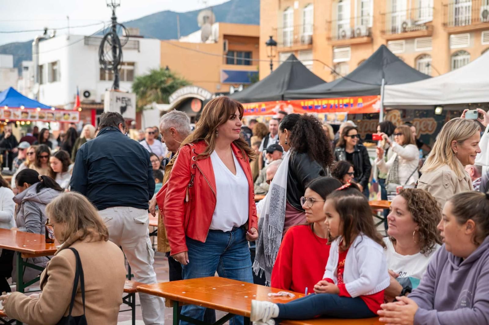 Benalmádena&#039;s international festival - in pictures